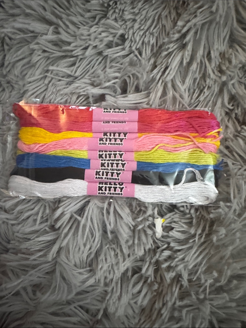 Hello Kitty, string for bracelet making